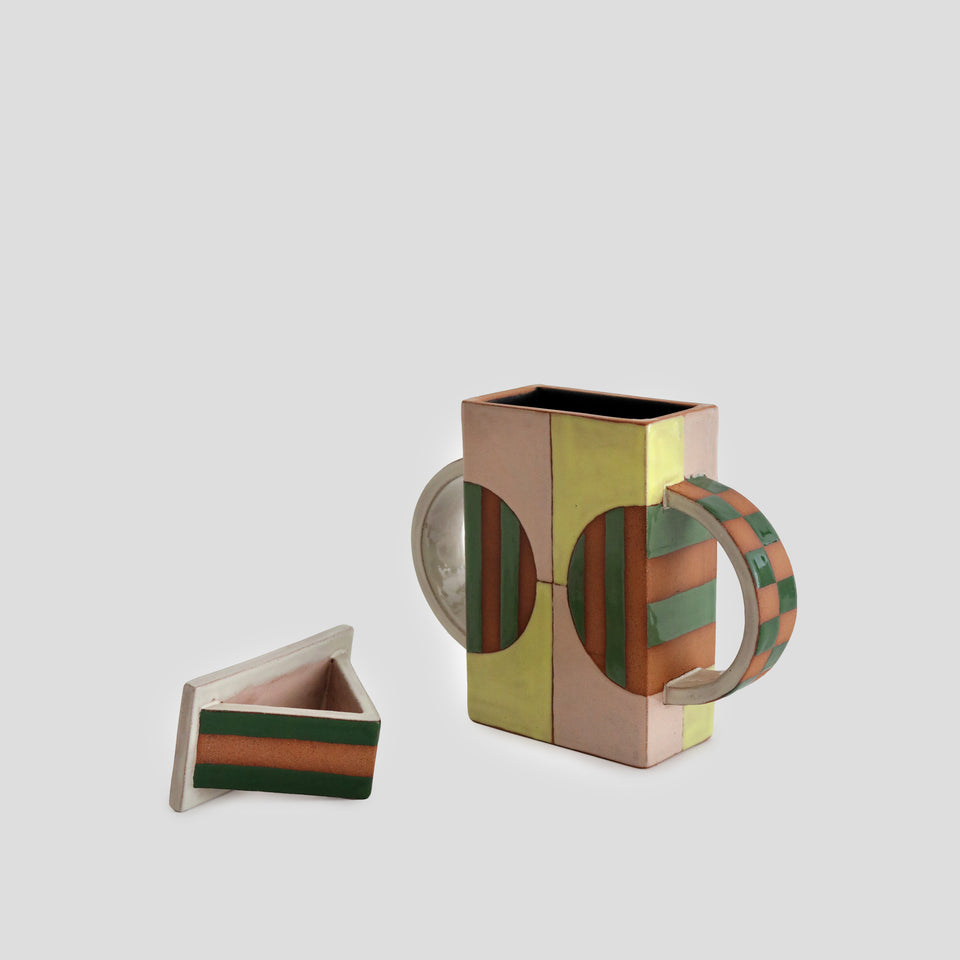 Striped and checkered shapes Container