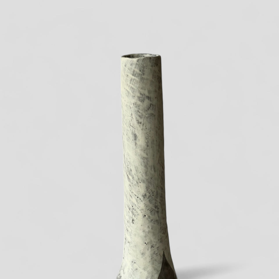 Vase 9