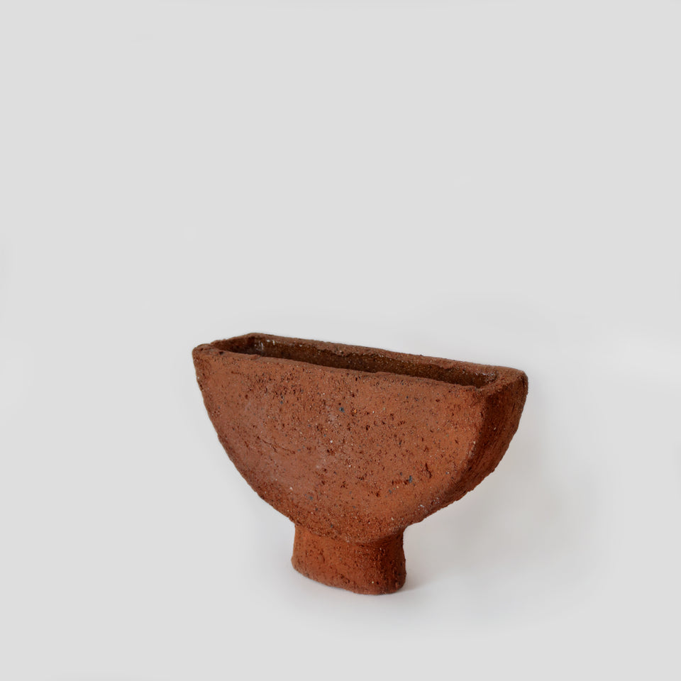 Suiban vase Half-moon Textured Terra Cotta