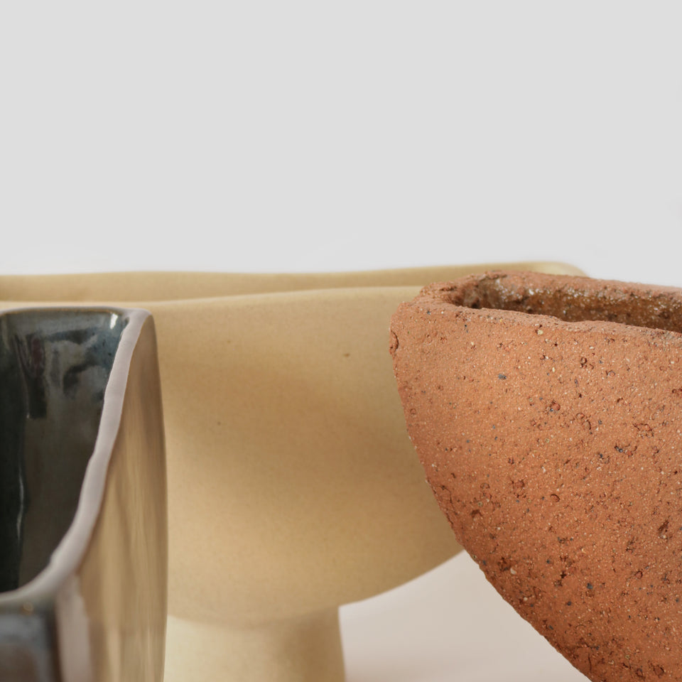 Suiban vase Half-moon Textured Terra Cotta