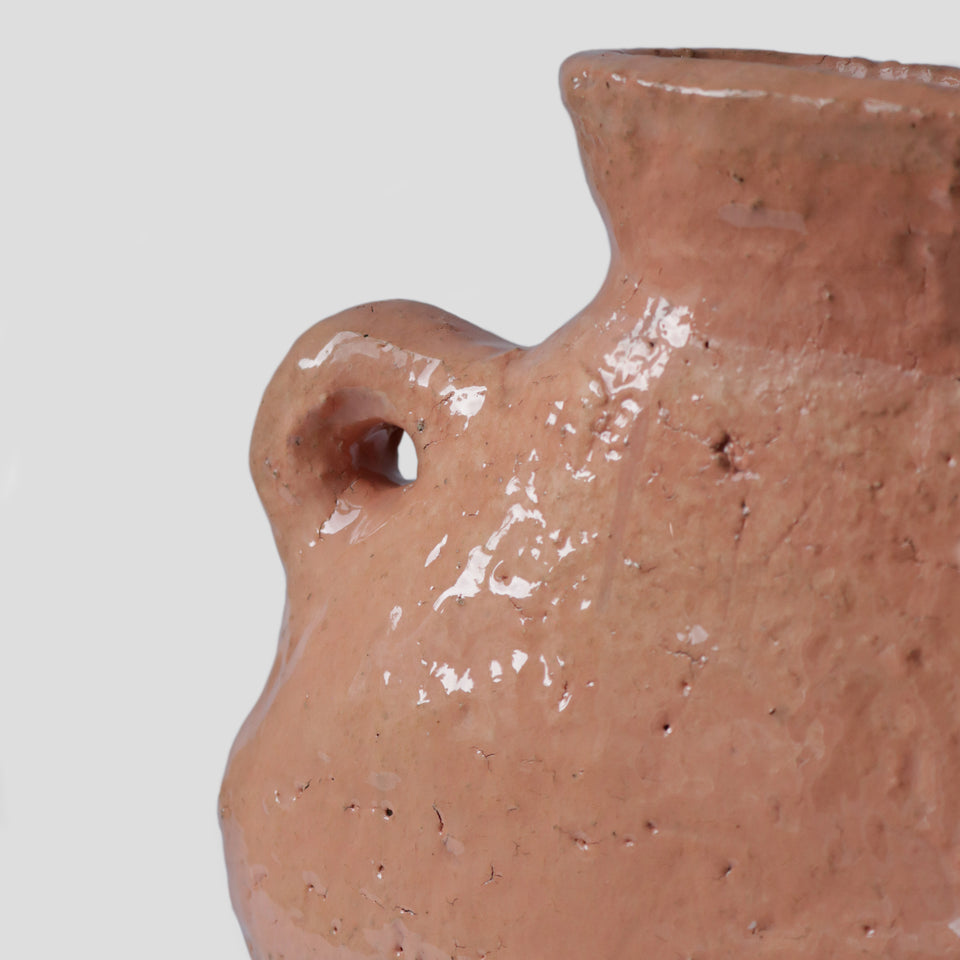 Vase rose texturé