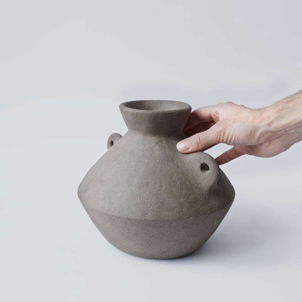 Chestnut amphora