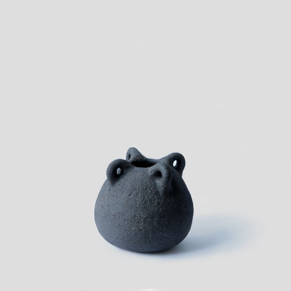 4 handles Bouboulita Black Vase