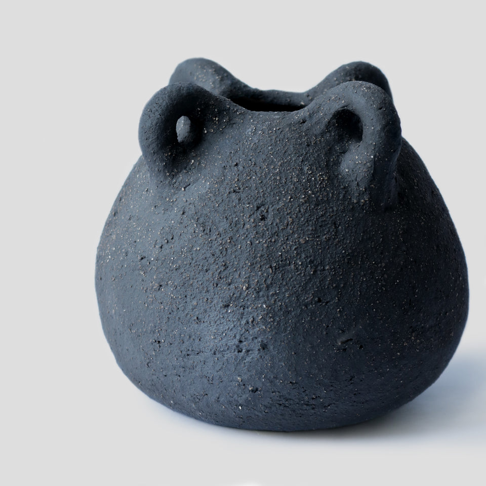 4 handles Bouboulita Black Vase