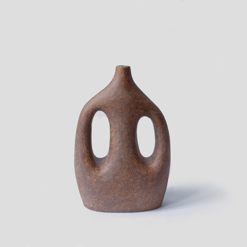 Vase Sympoiesis IV, dark brown