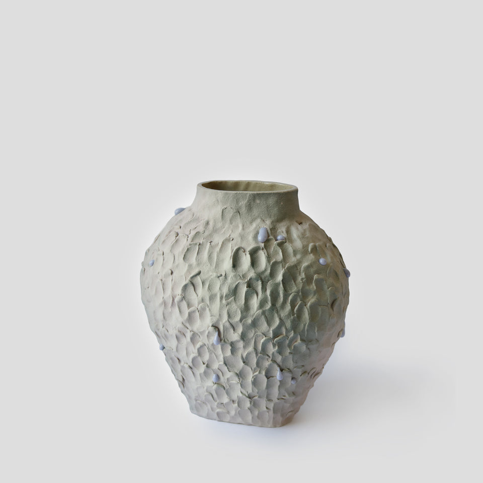 Large Pot Pourri with mauve drops