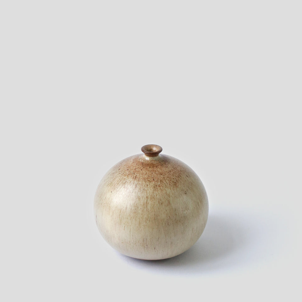 Small Beige bud vase