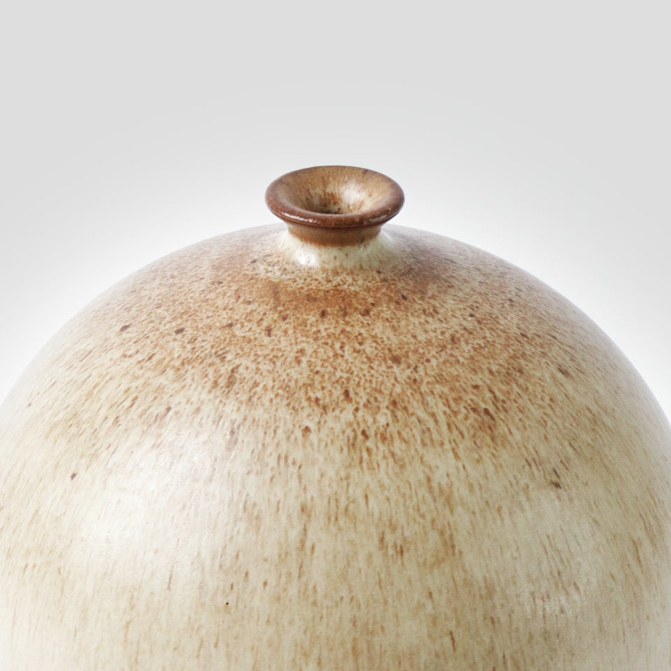 Small Beige bud vase