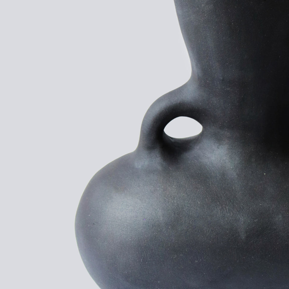 Grand vase noir mat