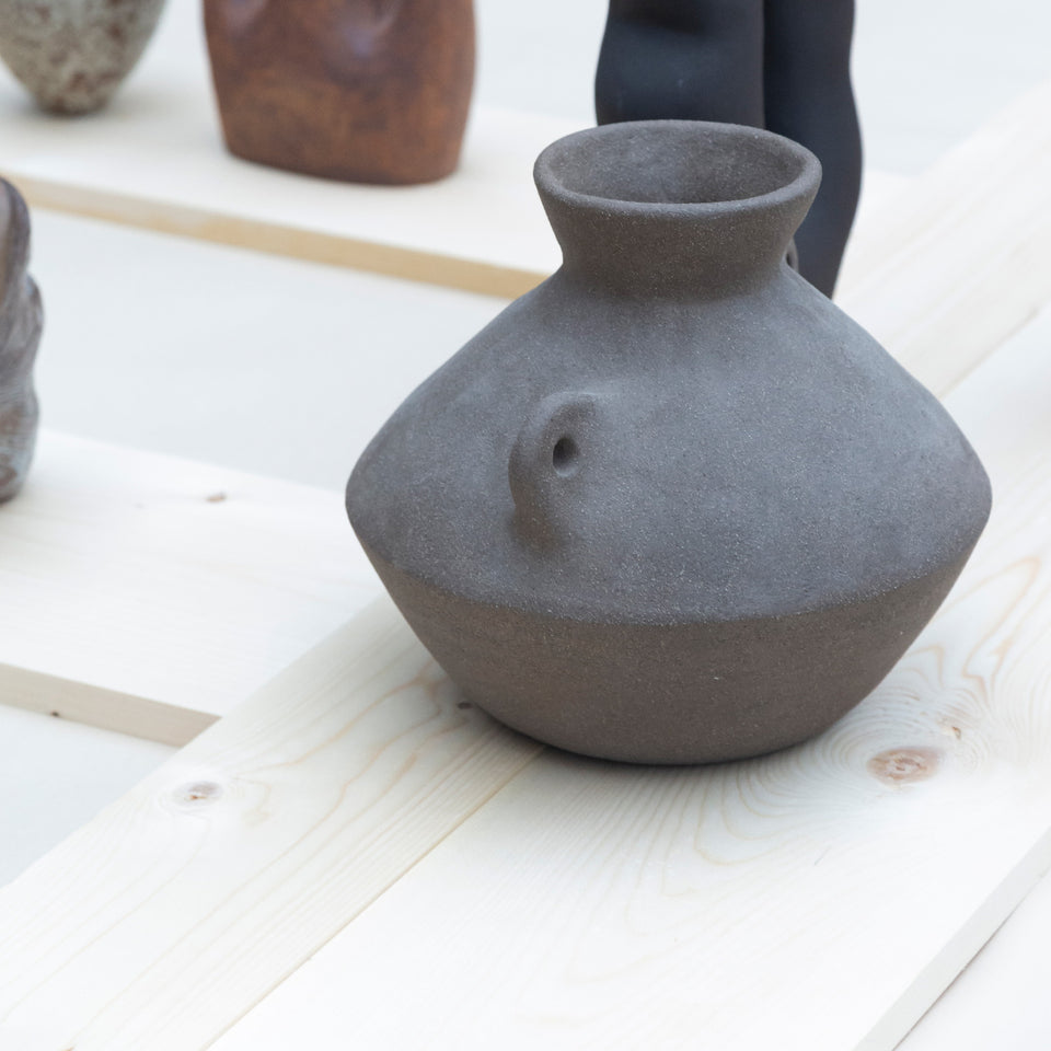 Chestnut amphora