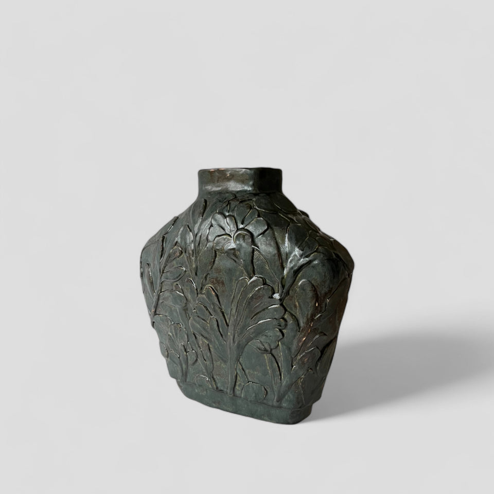 Facetted Bas relief Bottle Dark Green