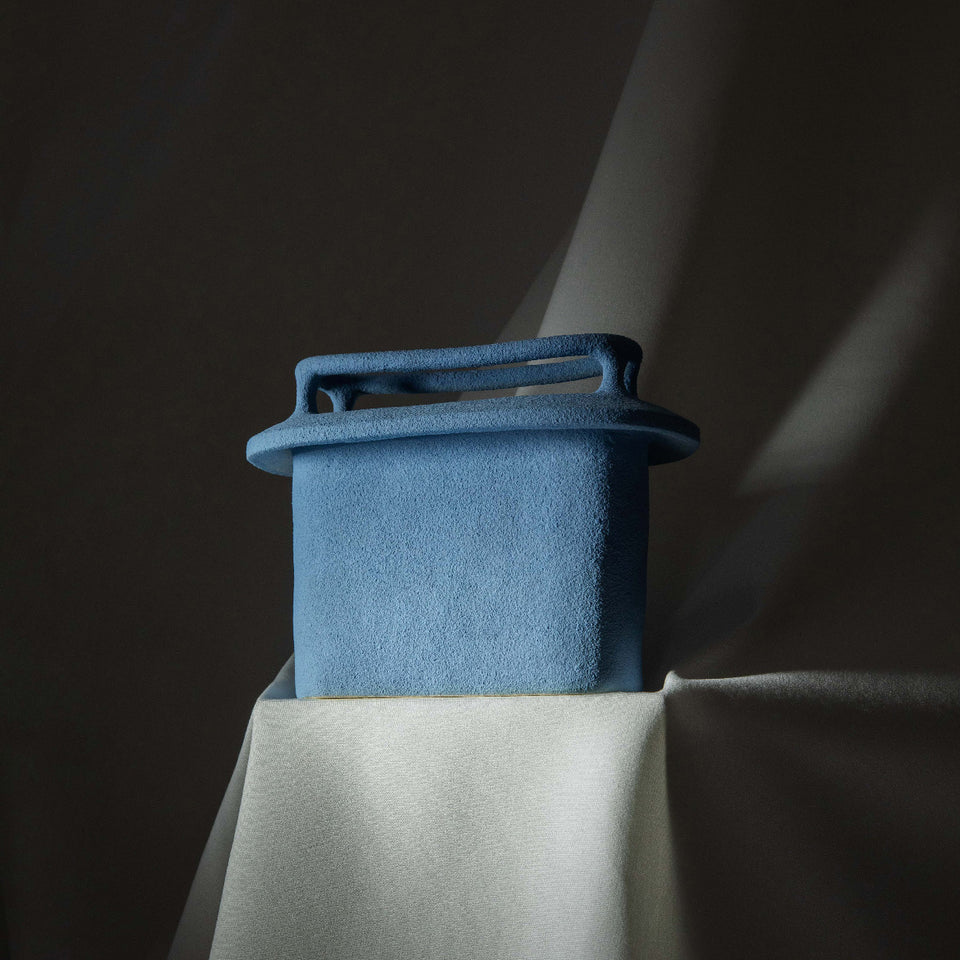 The chimney vase - bleu ciel