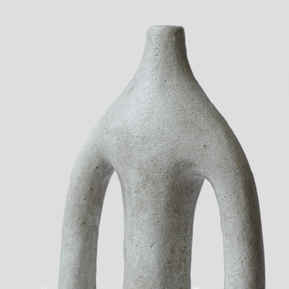 Grand vase Sympoiesis II, off-white