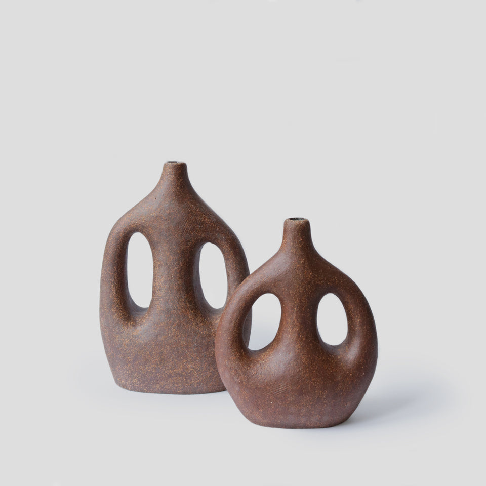 Vase Sympoiesis IV, dark brown