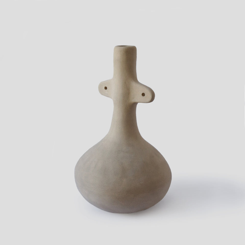 Vase bouteille sable