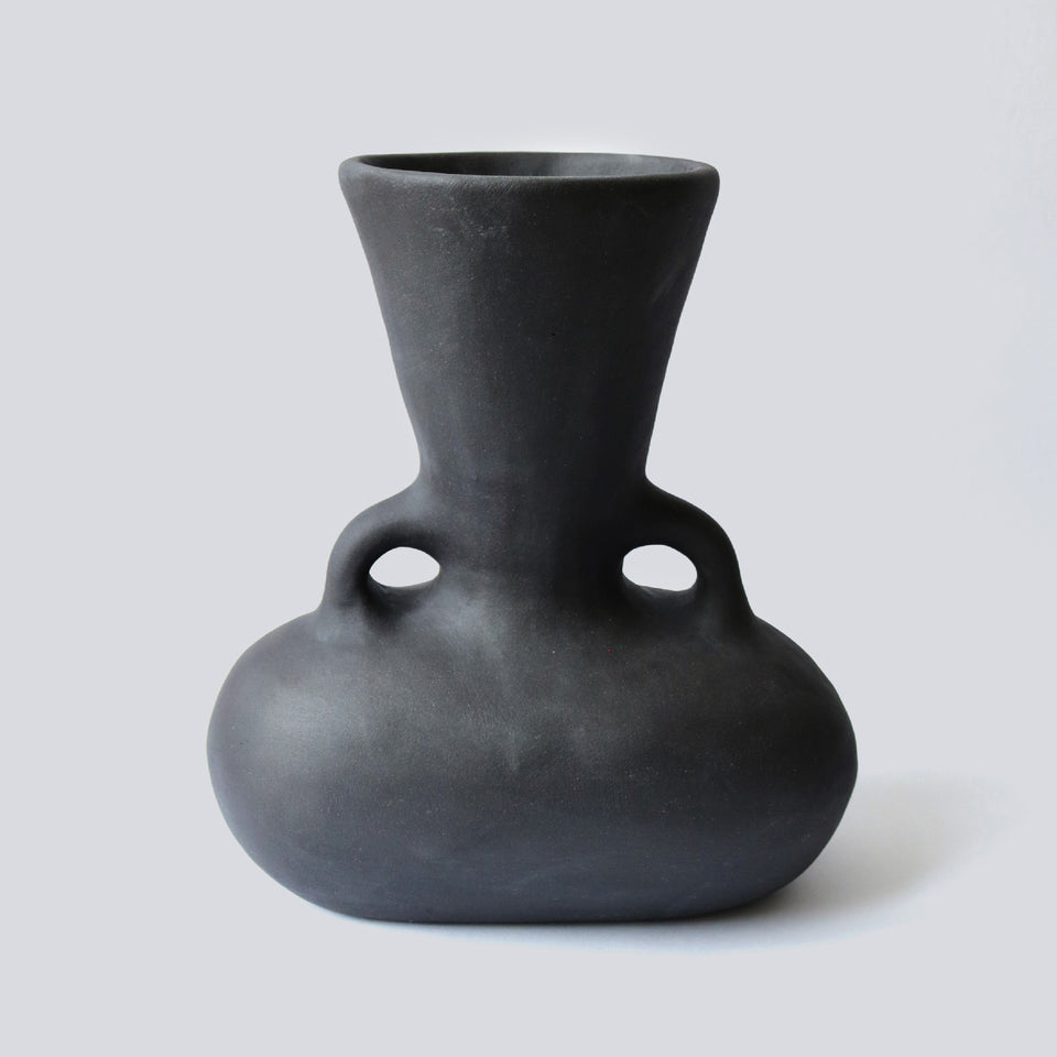 Grand vase noir mat
